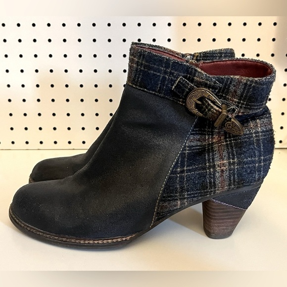 L'artiste Spring Step Scottala Navy  Leather Zip Plaid Ankle Boots 42 - Picture 1 of 17